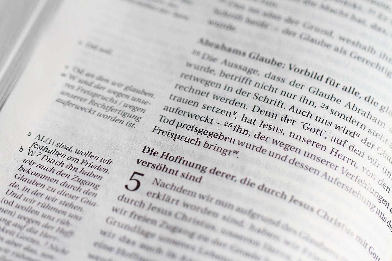 临沂律师怎么找？费用构成、材料清单、线上办理全攻略